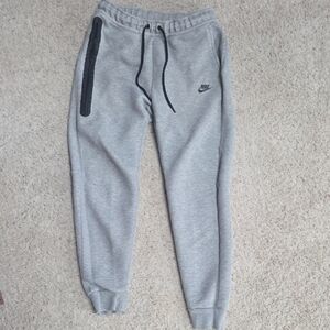 Nike Kids Light Gray Slim Fit Jogger Sweatpants with Black Accents